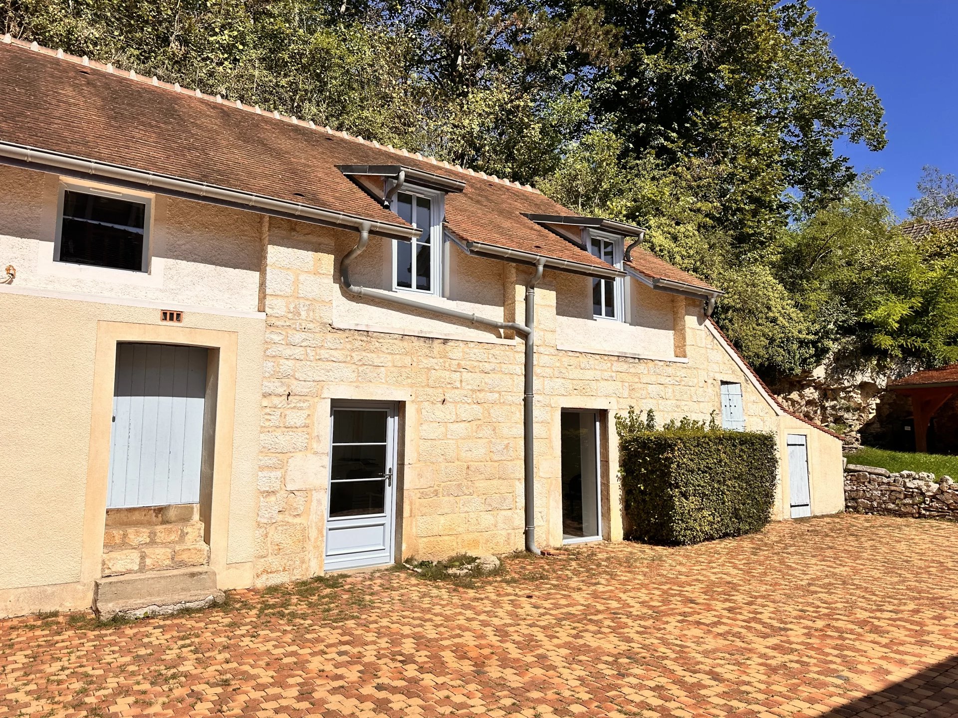 Ensemble immobilier 12 min DIJON SUD
