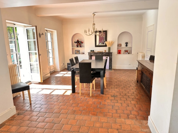 Ensemble immobilier 12 min DIJON SUD