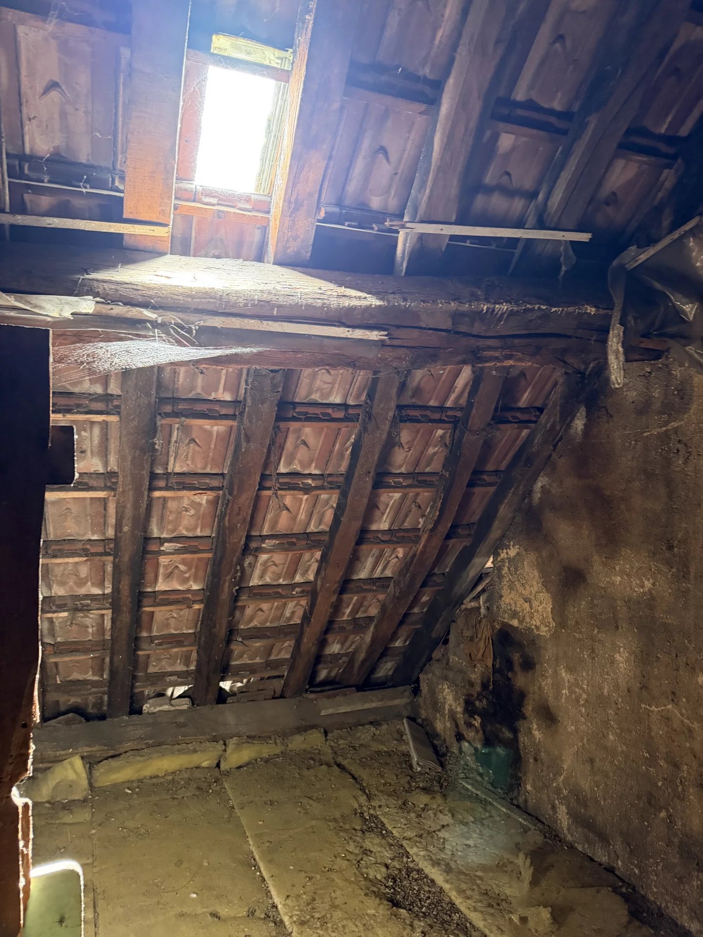 Plateau/ greniers à vendre quartier Vannerie